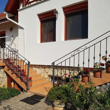 Rege Apartman Alsóörs 外观 照片