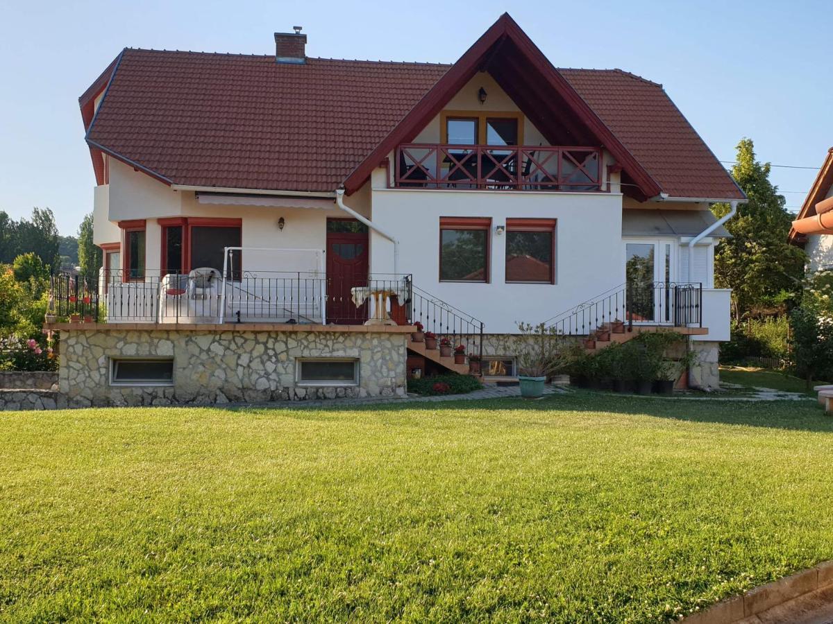 Rege Apartman Alsóörs 外观 照片