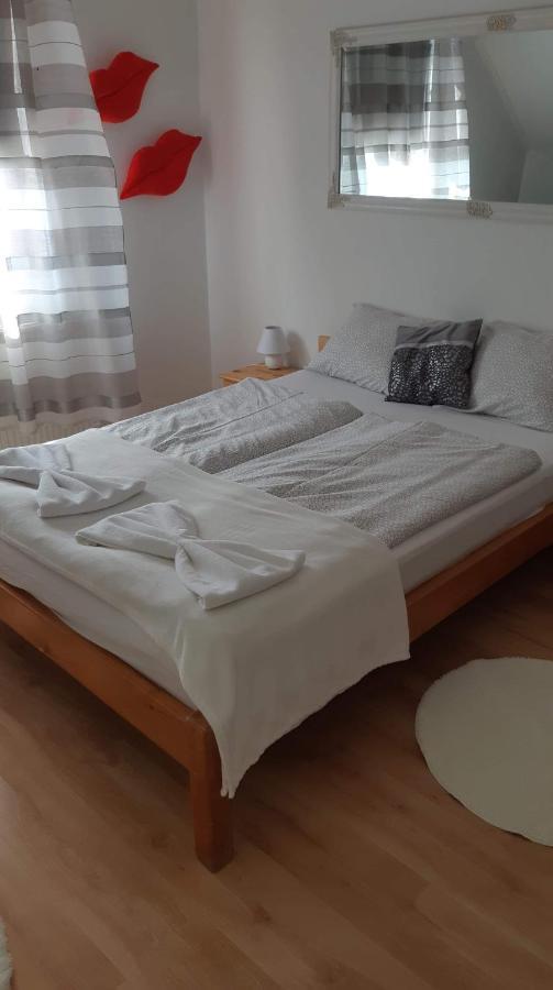 Rege Apartman Alsóörs 外观 照片