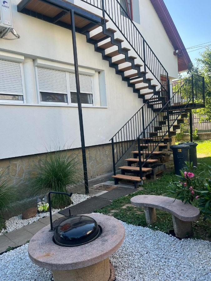 Rege Apartman Alsóörs 外观 照片