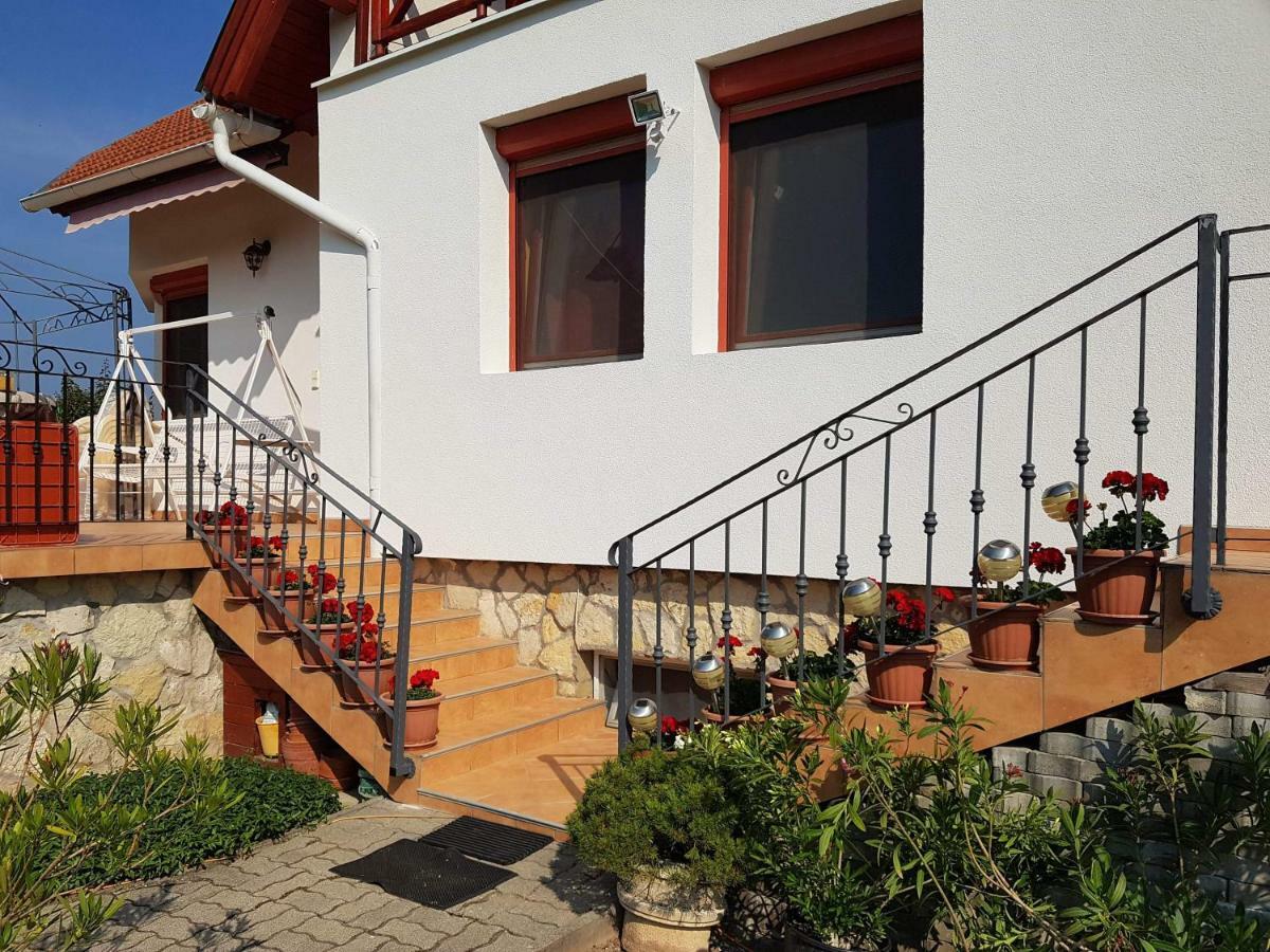 Rege Apartman Alsóörs 外观 照片